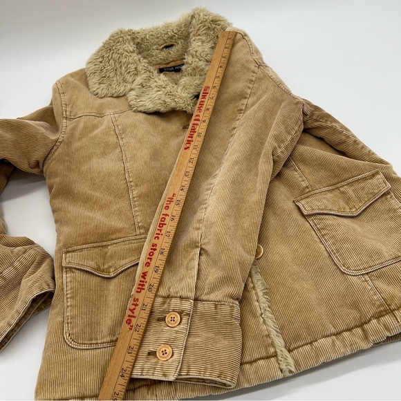 Vintage Y2K fur trimmed Steve Madden Tan Teddy Jacket - Picture 8 of 14